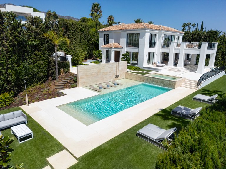 Villa for Sale in Marbella Malaga 31