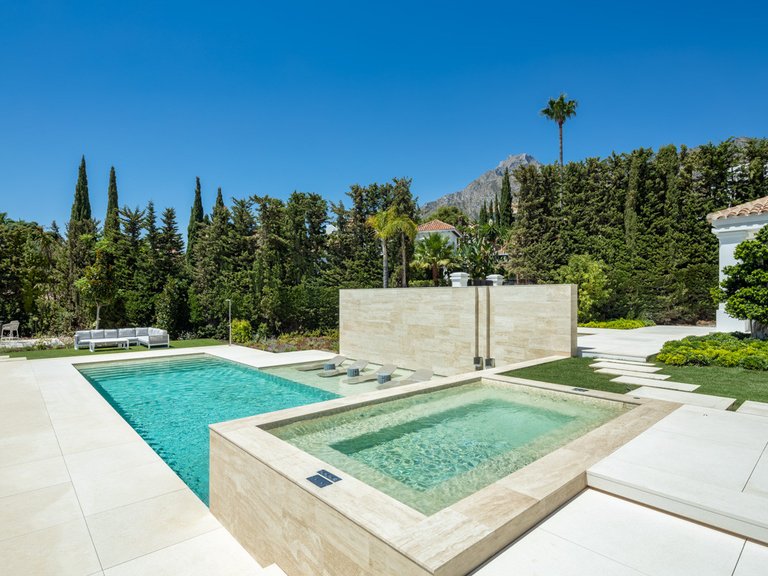 Villa for Sale in Marbella Malaga 4
