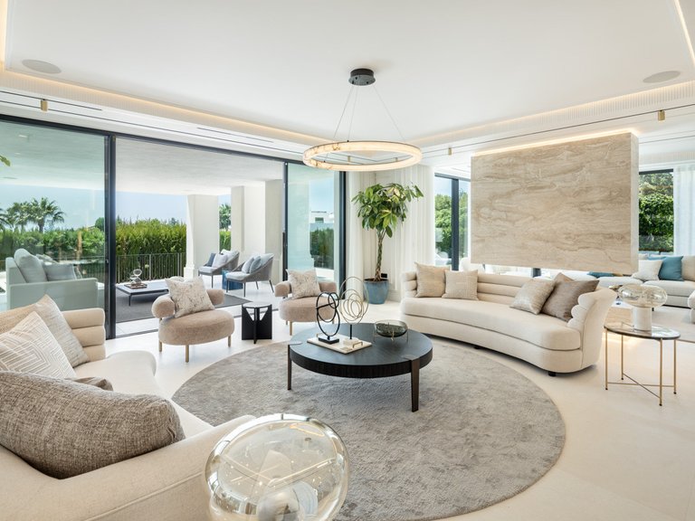 Villa for Sale in Marbella Malaga 6