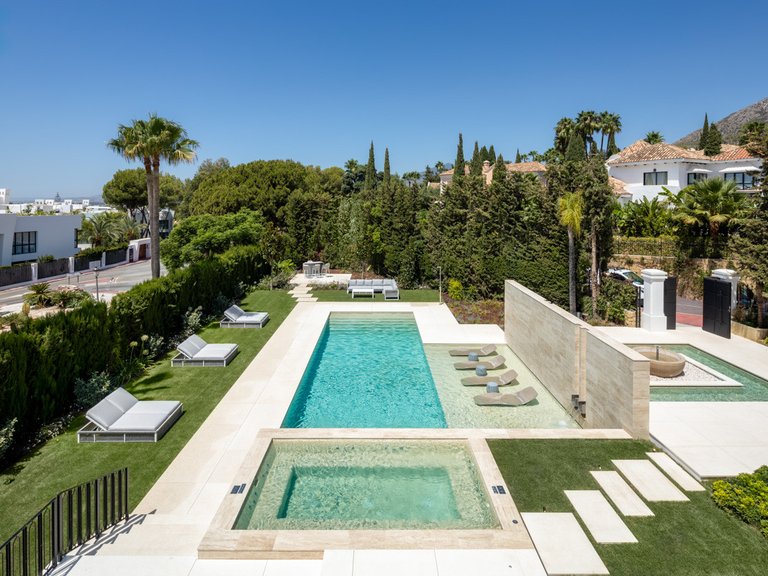 Villa for Sale in Marbella Malaga 3