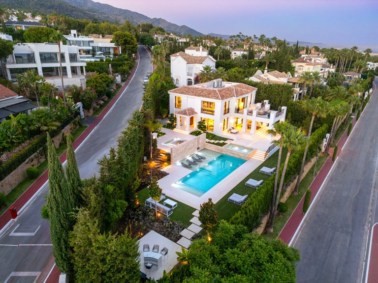 Villa for Sale in Marbella Malaga 1