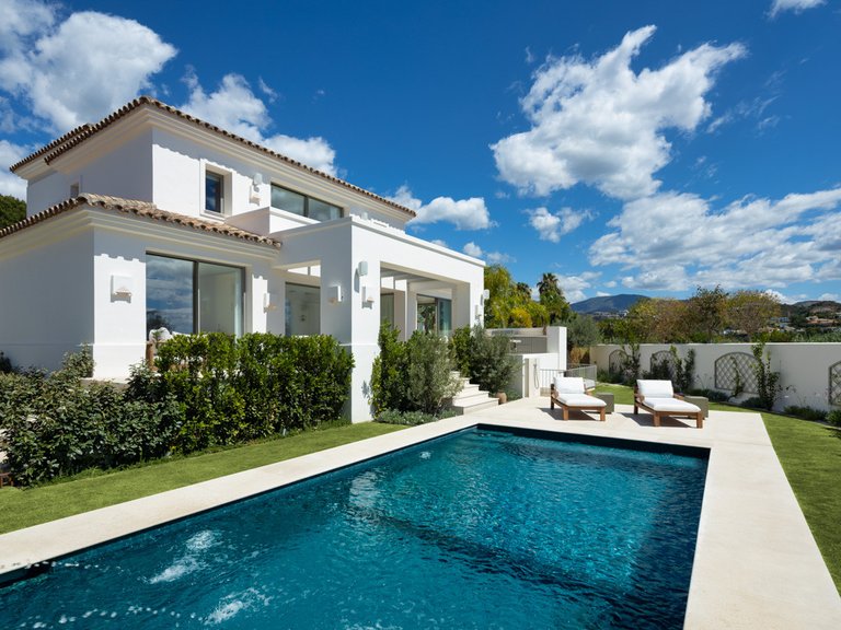 Villa for Sale in Benahavis Malaga 2
