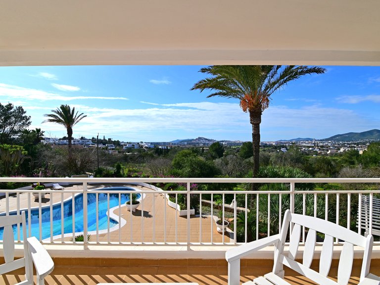 Villa for Sale in Santa Eulalia Del Río Balearic Islands 4