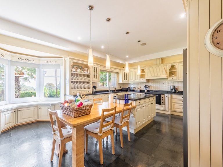 Villa for Sale in San Roque Cadiz 4