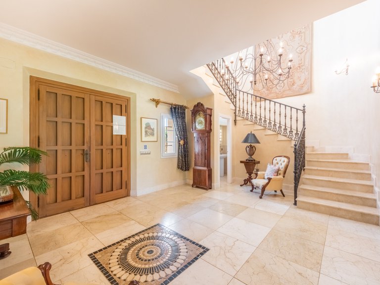 Villa for Sale in San Roque Cadiz 40
