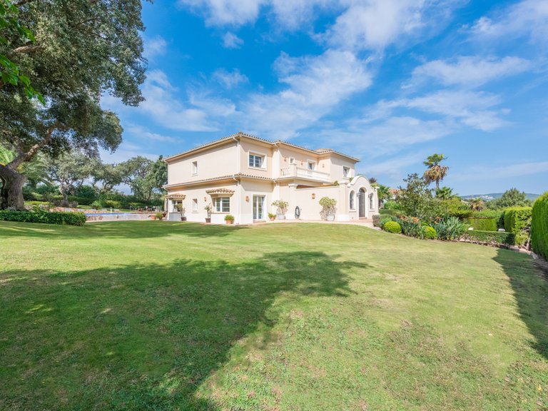 Villa for Sale in San Roque Cadiz 33