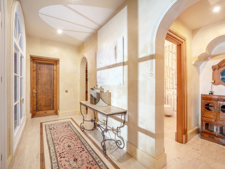 Villa for Sale in San Roque Cadiz 12