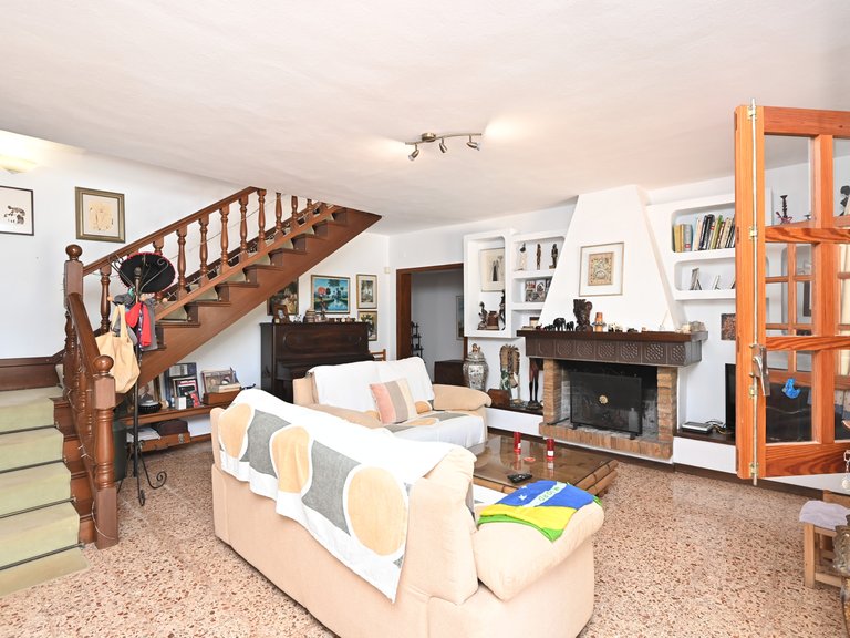 Villa for Sale in Santa Eulalia Del Río Balearic Islands 13