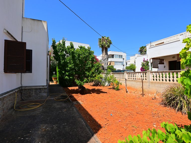 Villa for Sale in Santa Eulalia Del Río Balearic Islands 28