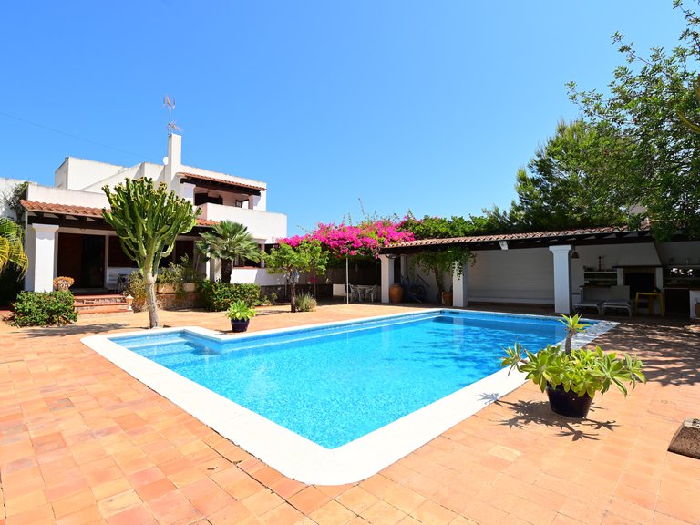 Villa for Sale in Santa Eulalia Del Río Balearic Islands 38