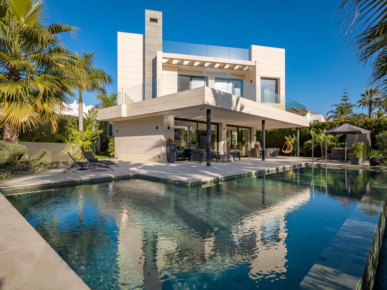 Villa for Sale in Marbella Malaga 1