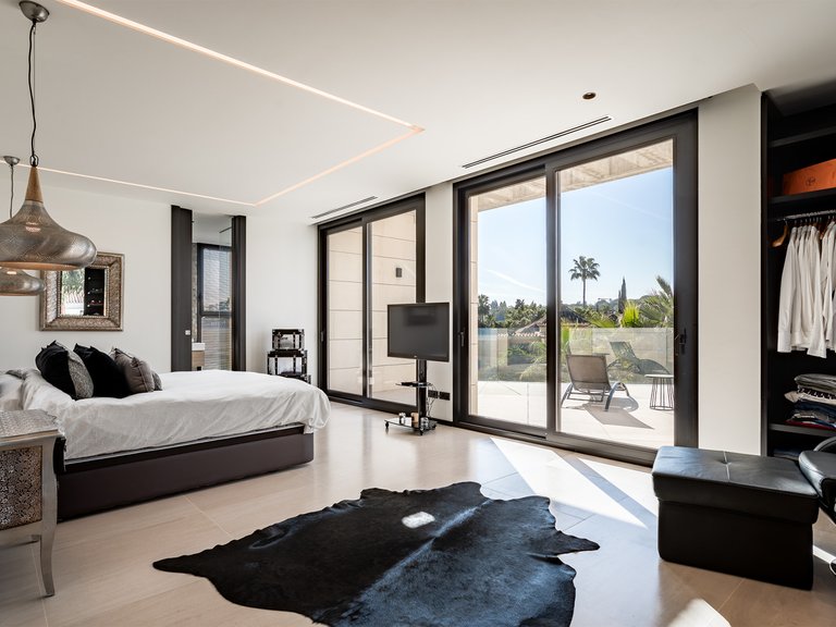 Villa for Sale in Marbella Malaga 32