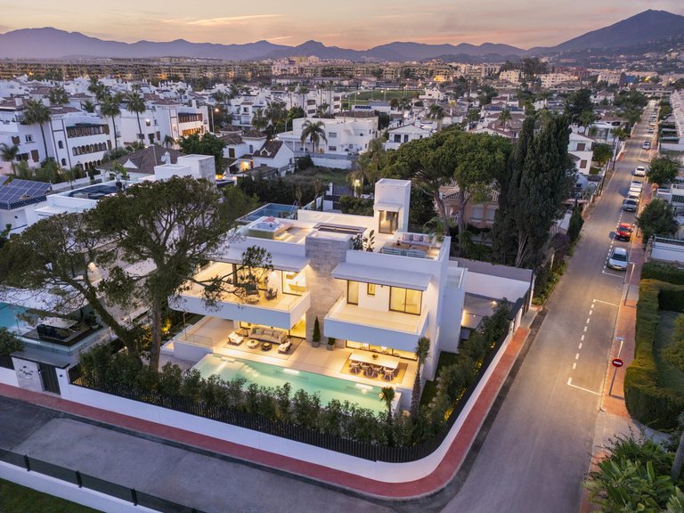 Villa for Sale in Marbella Malaga 15