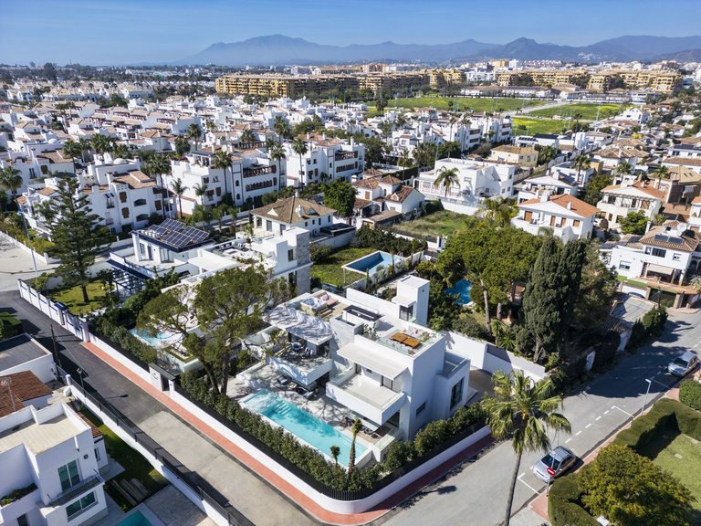 Villa for Sale in Marbella Malaga 50