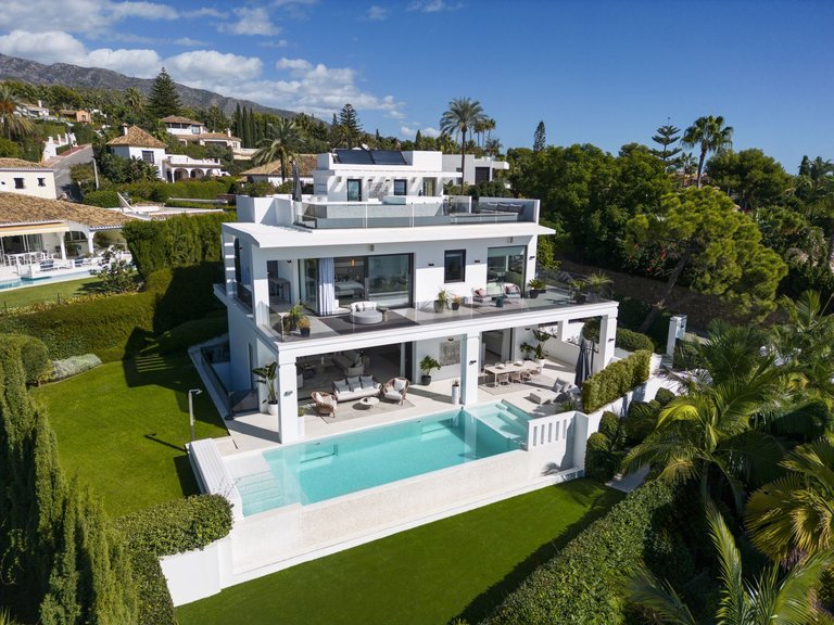 Villa for Sale in Marbella Malaga 3