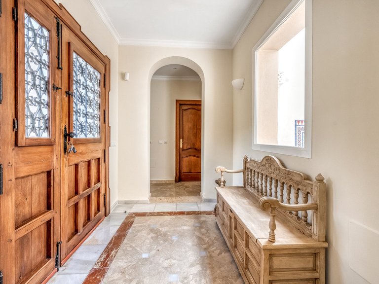 Villa for Sale in Istan Malaga 27