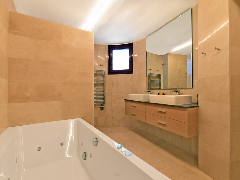 Villa for Sale in Marbella Malaga 30