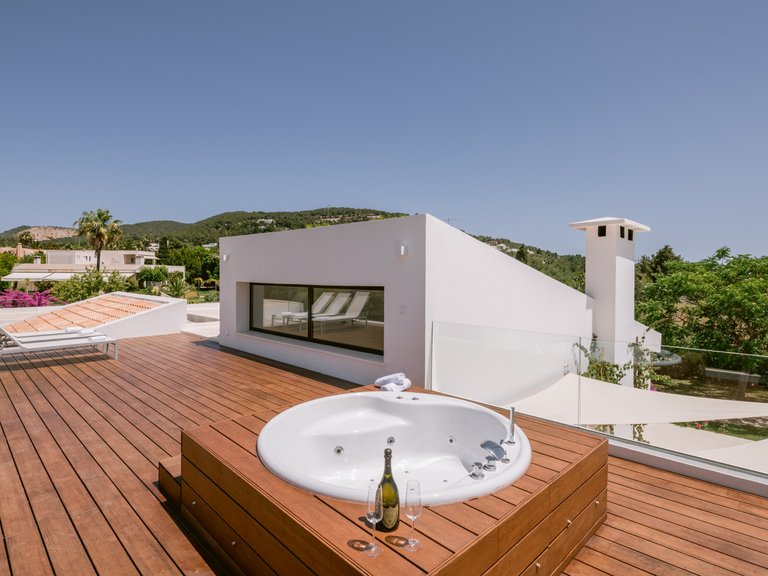 Villa for Sale in Santa Eulalia Del Río Balearic Islands 7