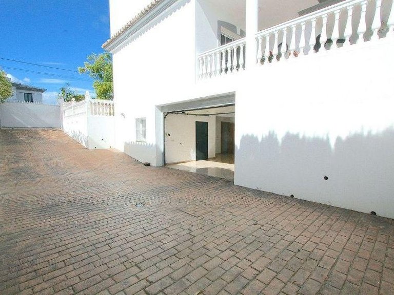 Villa for Sale in Mijas Costa Malaga 31