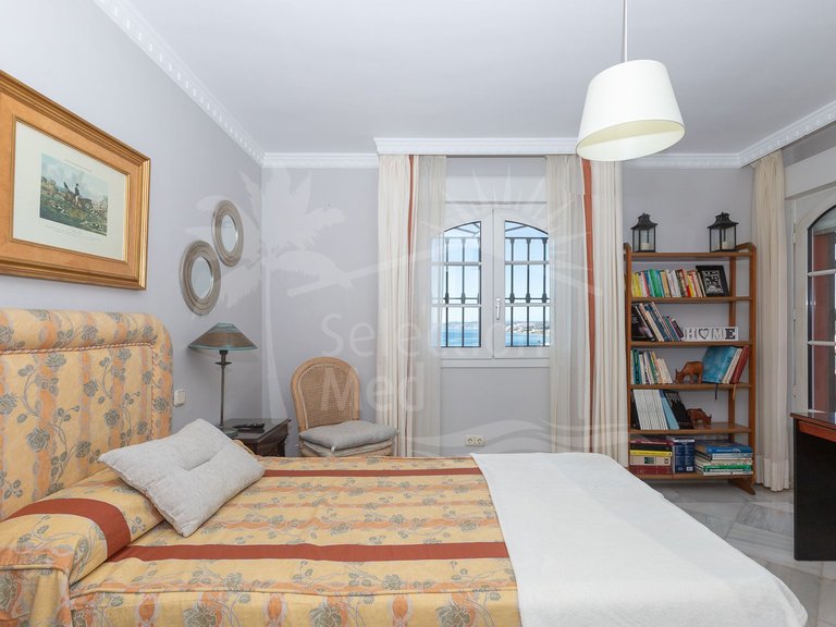 Villa for Sale in Estepona Malaga 25