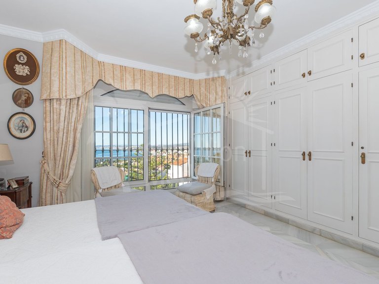 Villa for Sale in Estepona Malaga 13