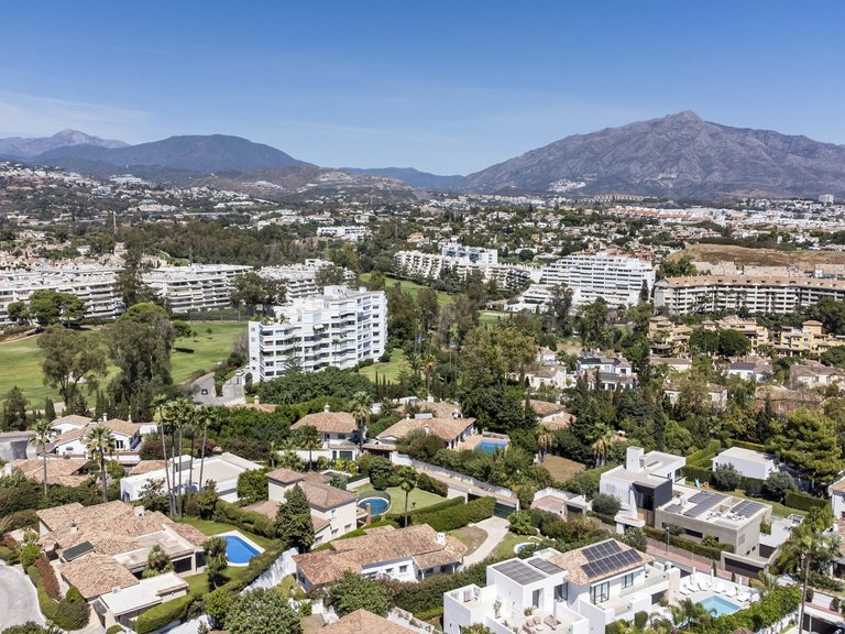 Villa for Sale in San Pedro De Alcantara Malaga 47
