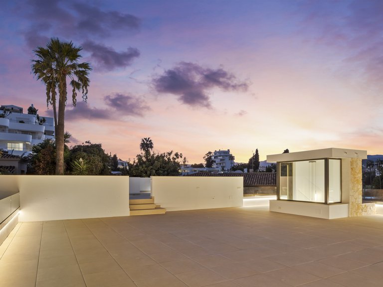 Villa for Sale in San Pedro De Alcantara Malaga 23