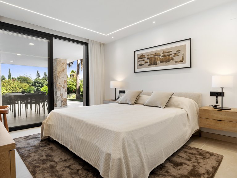 Villa for Sale in San Pedro De Alcantara Malaga 32