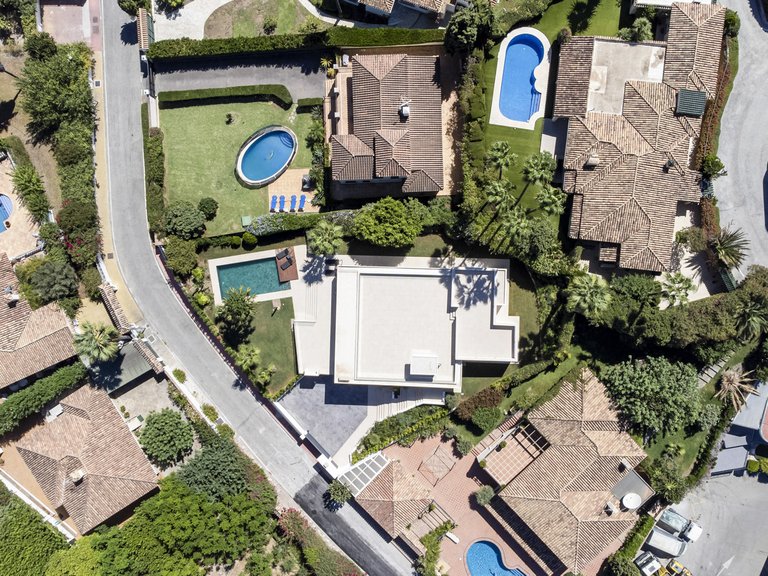 Villa for Sale in San Pedro De Alcantara Malaga 48