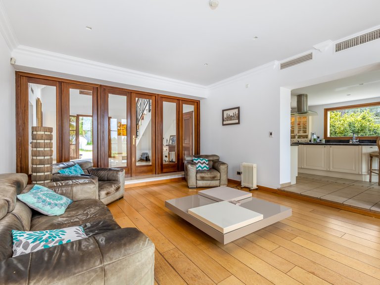 Villa for Sale in Alhaurin El Grande Malaga 45
