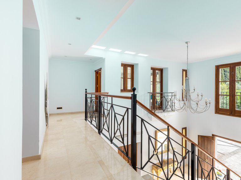 Villa for Sale in Alhaurin El Grande Malaga 12