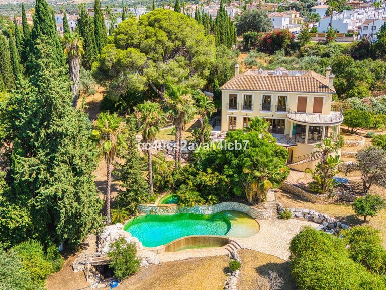 Villa for Sale in Alhaurin El Grande Malaga 24