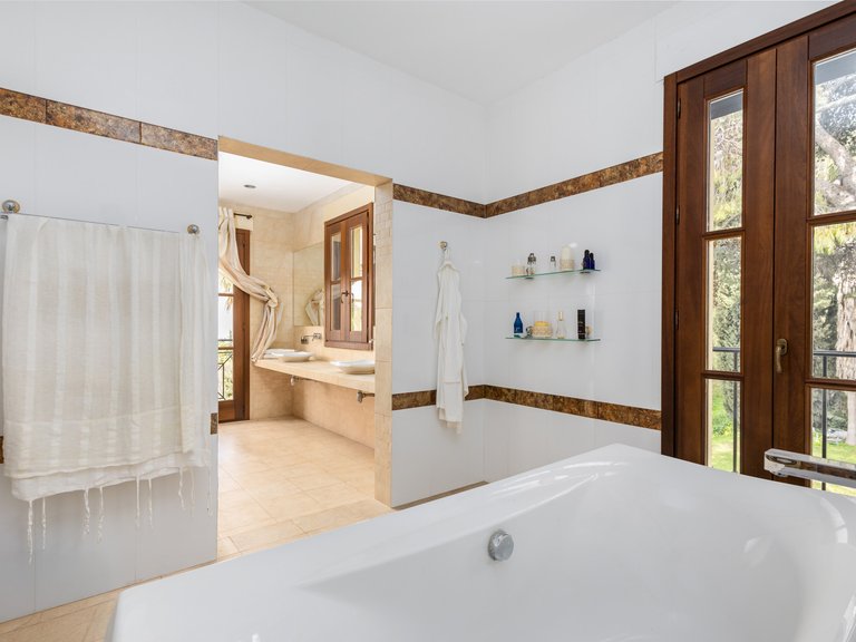Villa for Sale in Alhaurin El Grande Malaga 36