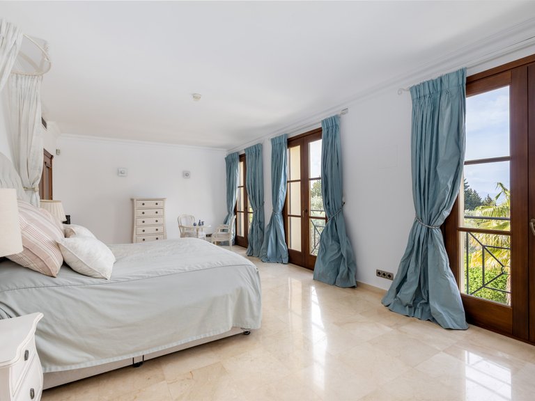 Villa for Sale in Alhaurin El Grande Malaga 32