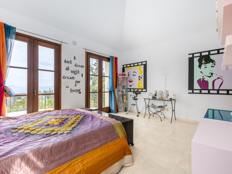Villa for Sale in Alhaurin El Grande Malaga 26