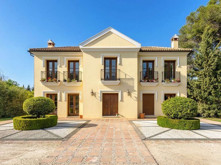 Villa for Sale in Alhaurin El Grande Malaga 2