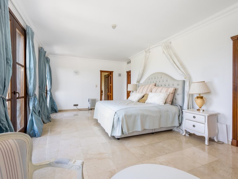 Villa for Sale in Alhaurin El Grande Malaga 31
