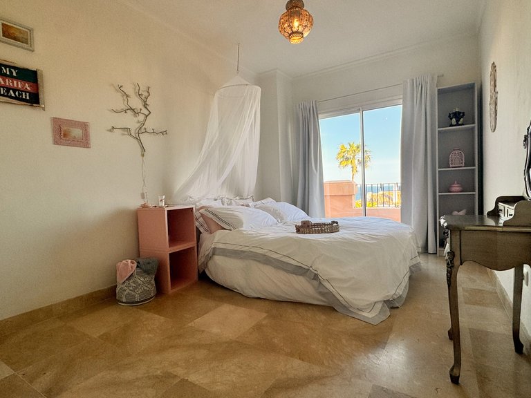 Town House for Sale in Alcaidesa Cadiz 17