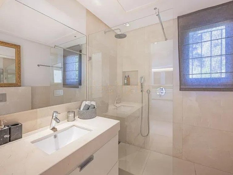 Villa for Sale in Marbella Malaga 33