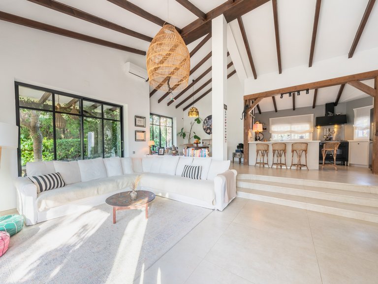 Villa for Sale in Estepona Malaga 4