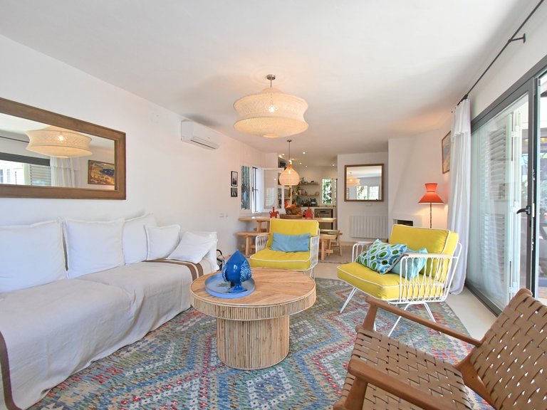 Villa for Rent in Santa Eulalia Del Río Balearic Islands 11