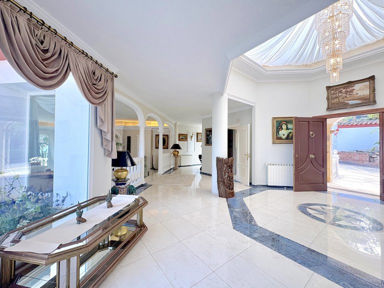 Villa for Sale in Marbella Malaga 31