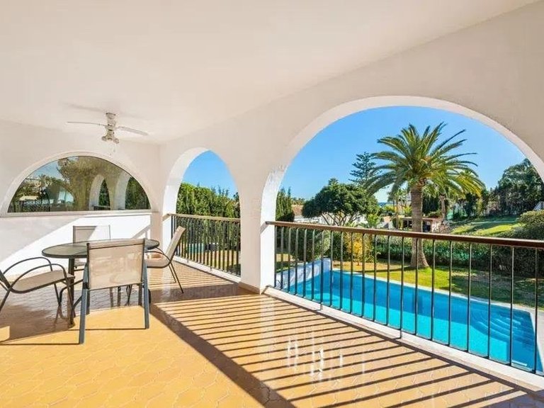 Villa for Sale in Estepona Malaga 4