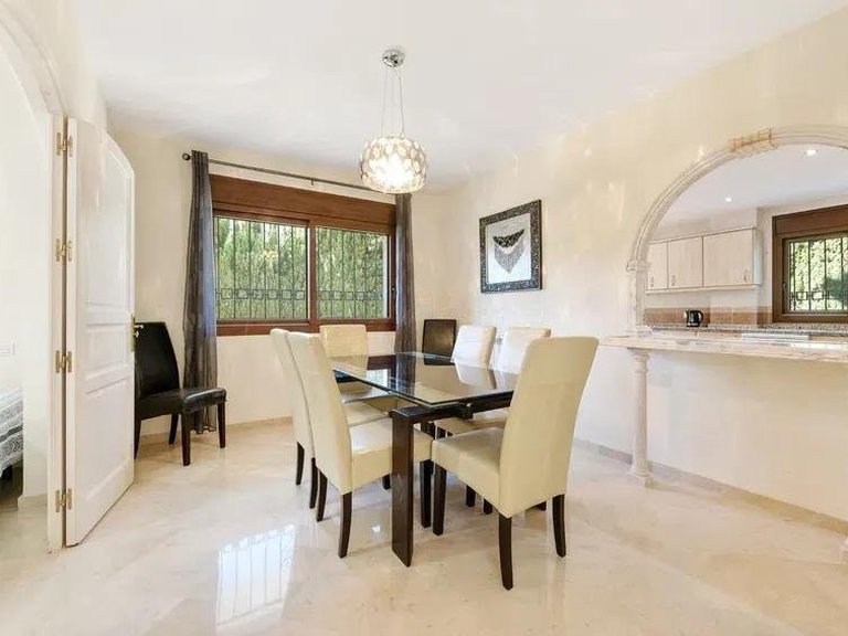 Villa for Sale in Estepona Malaga 10