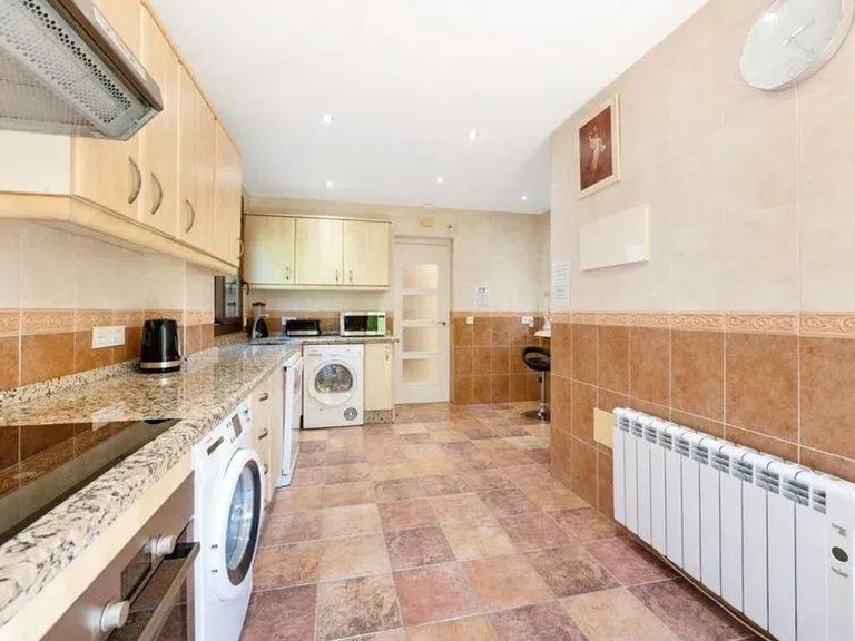Villa for Sale in Estepona Malaga 11