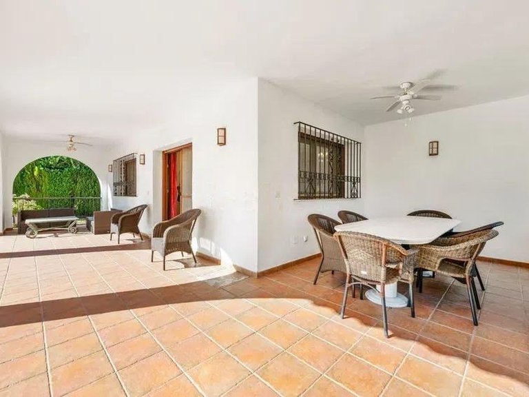 Villa for Sale in Estepona Malaga 8
