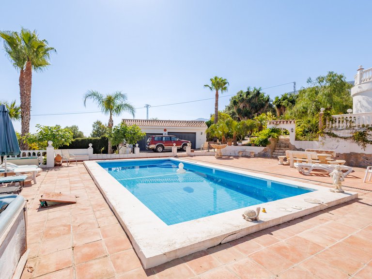 Villa for Sale in Alhaurin El Grande Malaga 13