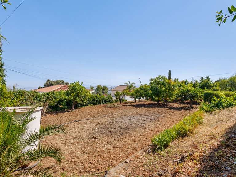 Villa for Sale in Alhaurin El Grande Malaga 12