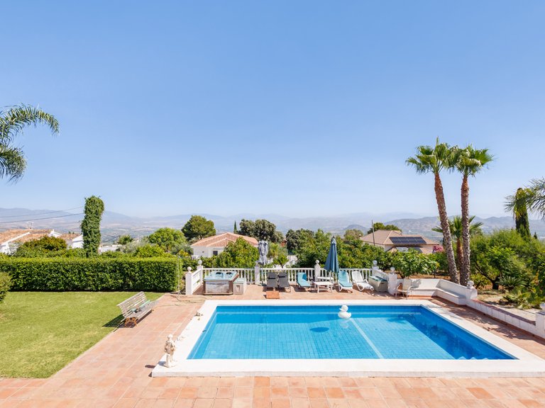 Villa for Sale in Alhaurin El Grande Malaga 22