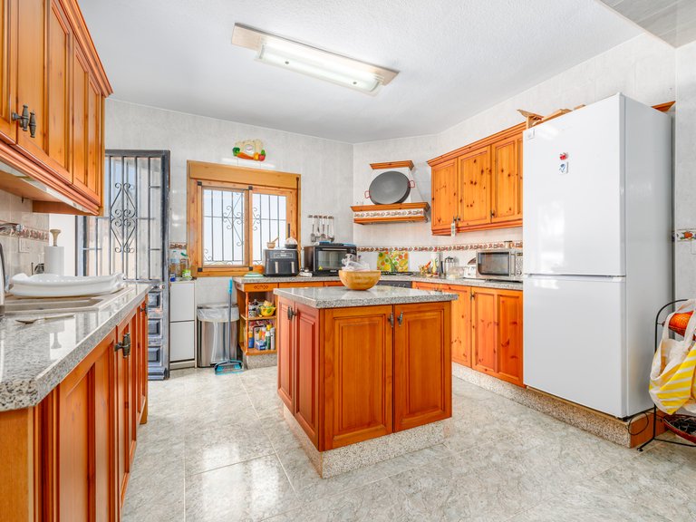 Villa for Sale in Alhaurin El Grande Malaga 7